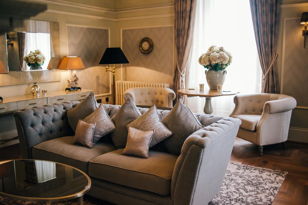Гостевой дом Cornhill Castle Биггар Экстерьер фото